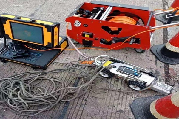 阜南CCTV管道检测机器人